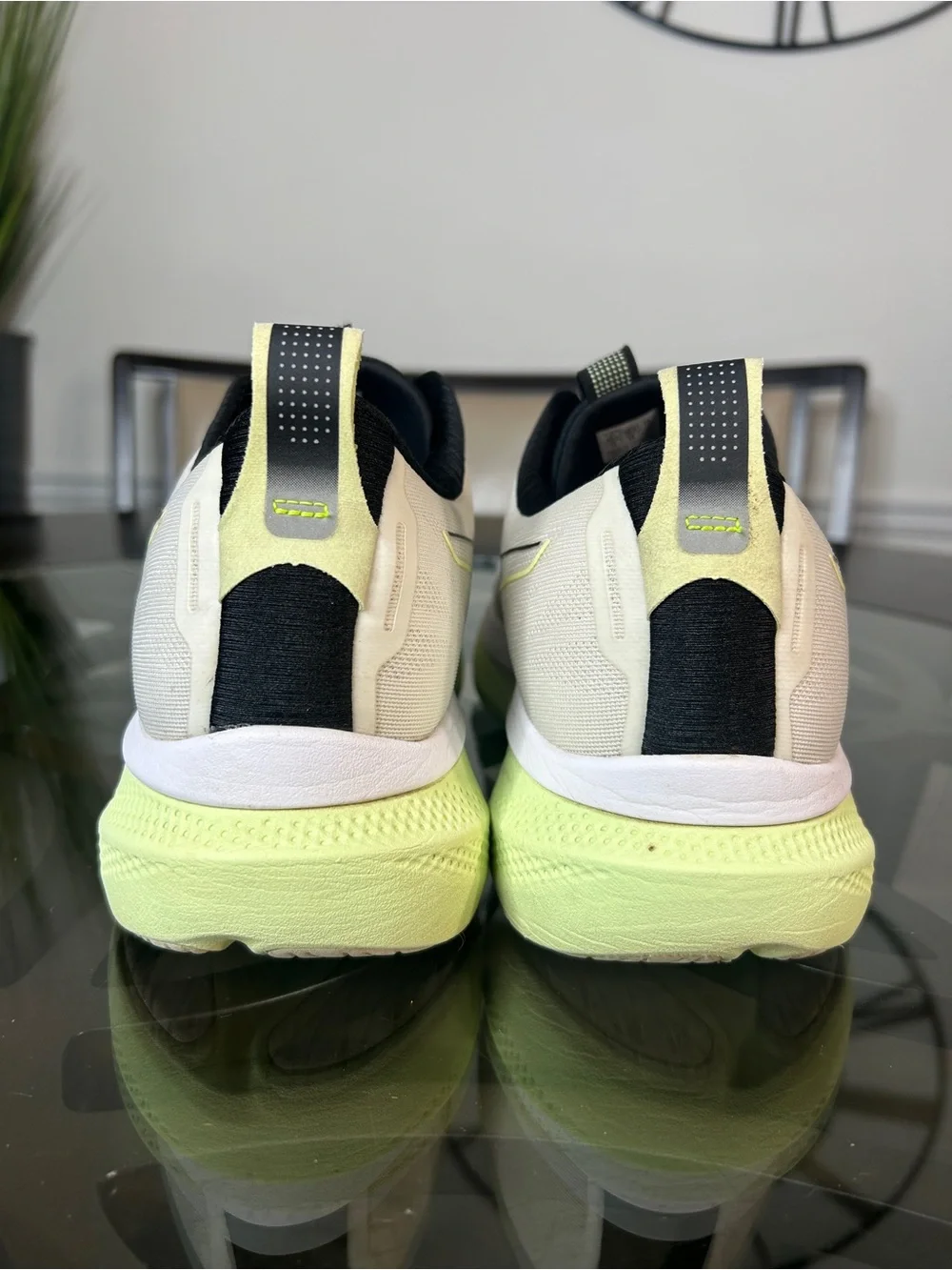 ASICS GlideRide Max White Lime Green Cushion Running Shoes Men's Size 12